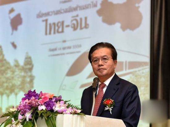 中国驻泰大使宁赋魁披露，中泰双方将抓紧实现年内开工建设的目标。